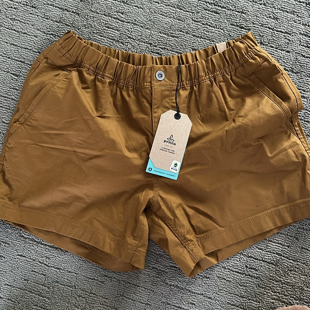 Prana Double Peak Short in Antique Bronze size 10